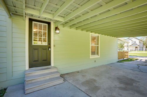 Photo 12 - Pet-friendly Conroe Hideaway w/ Porch & Fire Pit