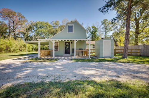 Foto 1 - Cozy Conroe Hideaway w/ Porch, Near The Woodlands