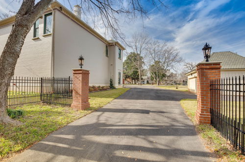 Photo 25 - Historic Tyler Apartment - 1 Mi to Downtown