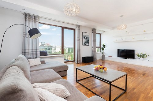 Photo 33 - LUX Warsaw Apartment by Renters