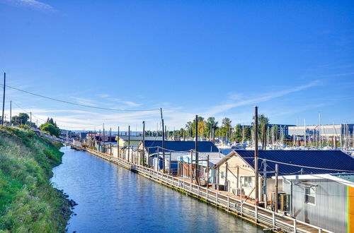 Photo 23 - Portland Floating Home Getaway w/ Sauna