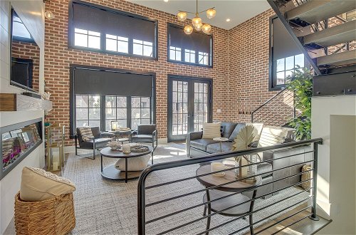 Photo 12 - Luxe Savannah Townhome: 1 Mi to Historic District