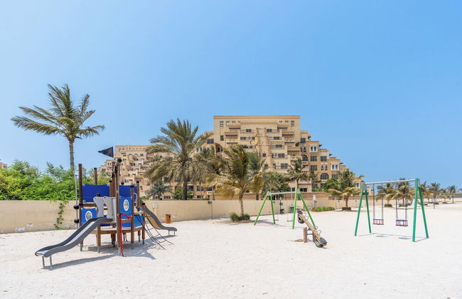 Amazing Stay With Beach Access & Balcony -rak - Foto 24