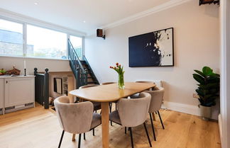 Photo 3 - The Earl s Court Space - Modern 2bdr Flat With Terrace Parking