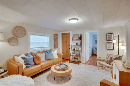 Foto 9 - Chic New Hartford Apartment - Hike, Golf & Ski