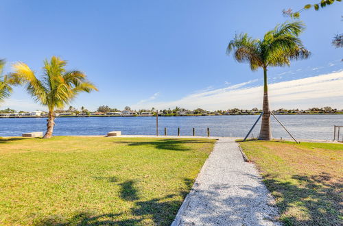 Foto 13 - Waterfront Port Charlotte Home w/ Pool & Lanai