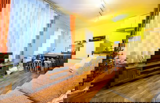 Foto 1 - RAPTURE 201