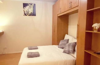 Photo 2 - London Chelsea, Big 2 People Studio Apartment