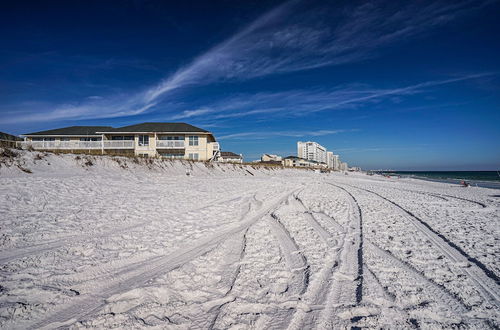 Foto 46 - Beachfront Joy at Sandpiper Cove