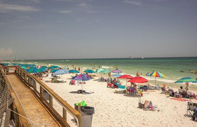 Beachfront Joy at Sandpiper Cove - Foto 47