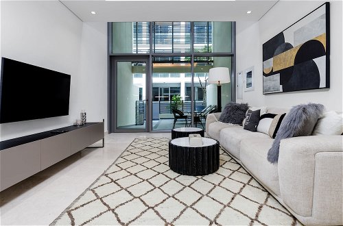 Foto 27 - Maison Privee - Exquisite Duplex with Private Patio & Loft Living