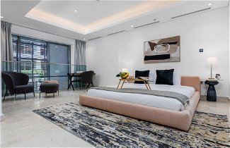 Foto 2 - Maison Privee - Exquisite Duplex with Private Patio & Loft Living