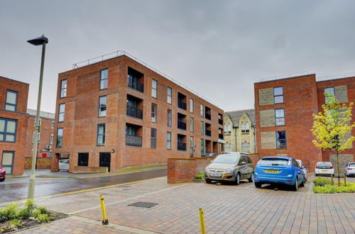 Photo 39 - Beautiful 1-bed Apartment in Gloucester