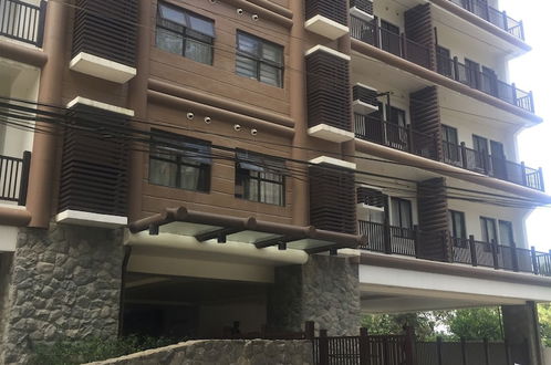 Photo 18 - Brenthill Condominium