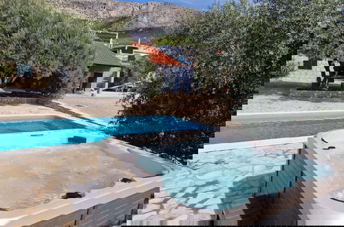 Foto 1 - Luxury villa complex Pendolino with heated pool and jacuzzi