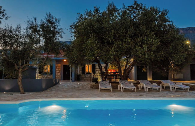 Luxury villa complex Pendolino with heated pool and jacuzzi - Foto 22