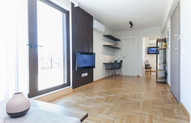 Marousi Modern Green Oasis with Balcony - Foto 24