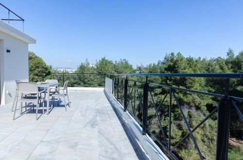 Foto 27 - Marousi Modern Green Oasis with Balcony