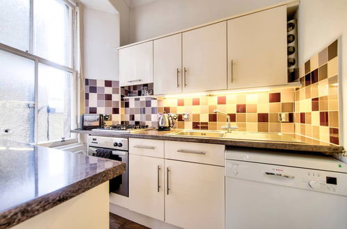 Photo 6 - Altido 1-Bed Flat In Edinburgh Old Town