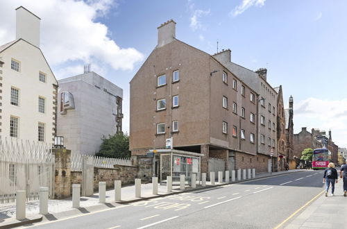 Photo 28 - Altido Contemporary Royal Mile Apartment W/Balcony