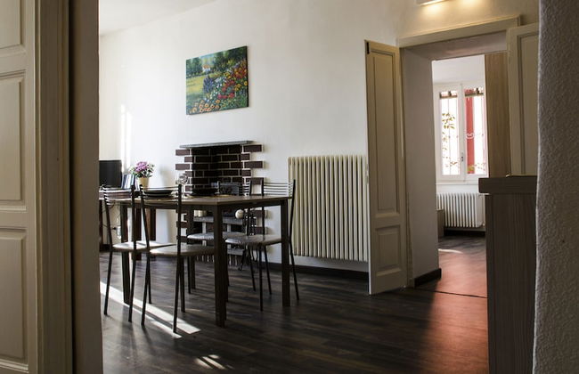 JOIVY Stunning 2-BR Flat w/ Balcony - Foto 19