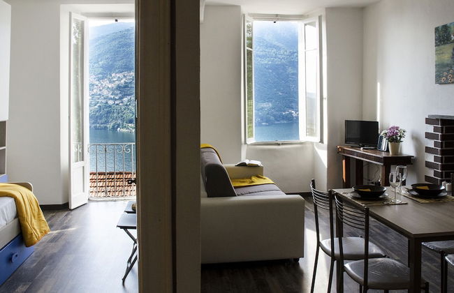 JOIVY Stunning 2-BR Flat w/ Balcony - Foto 18
