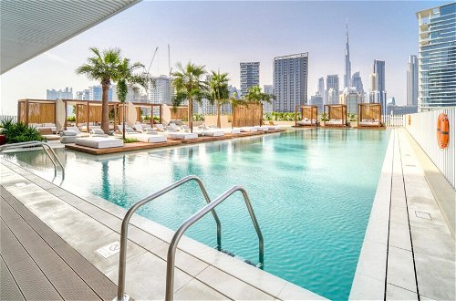 Photo 21 - Relax Recharge Burj Khalifa View Studio