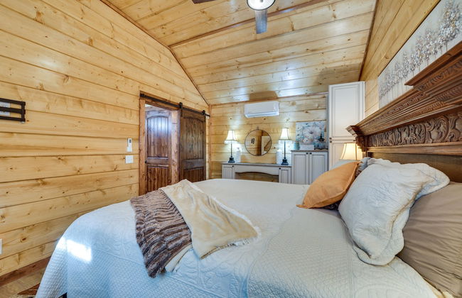 Hook, Line, & Sinker Retreat: Fireplace, Grill - Foto 4