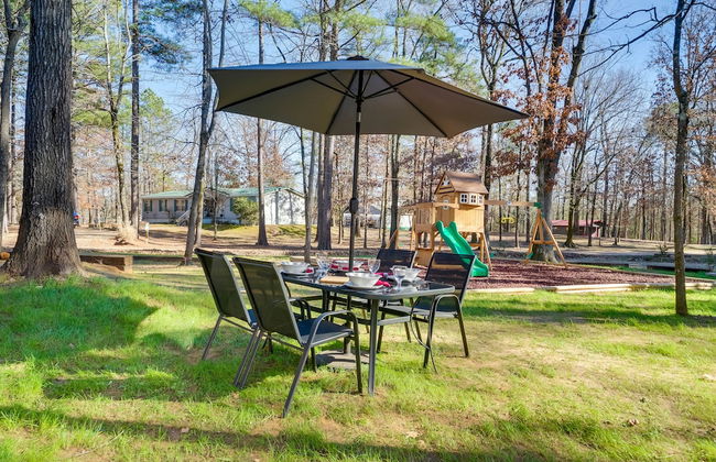 Hook, Line, & Sinker Retreat: Fireplace, Grill - Foto 26