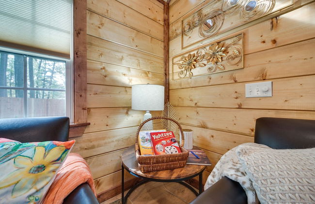 Hook, Line, & Sinker Retreat: Fireplace, Grill - Foto 5