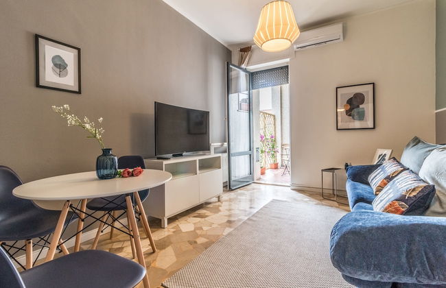 JOIVY Modern 1-Bed Flat W/Balcony - Photo 21
