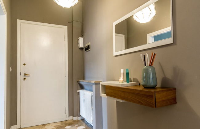 JOIVY Modern 1-Bed Flat W/Balcony - Photo 41
