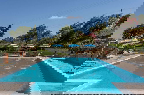 Foto 46 - Lavish Holiday Home in Volterra With Pool