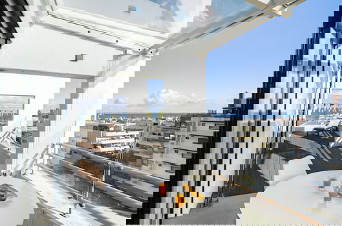 Photo 17 - Bachelor Pad In The Sky: Great For Digital Nomads & Remote Workers
