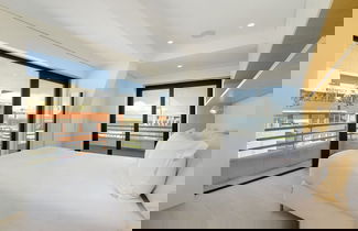Photo 3 - Bachelor Pad In The Sky: Great For Digital Nomads & Remote Workers