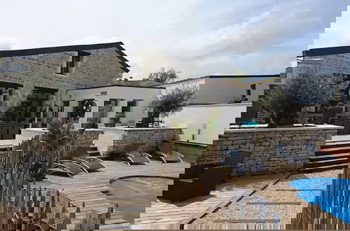 Foto 25 - Magnificent Villa in Nuaille-d'aunis With Wellness