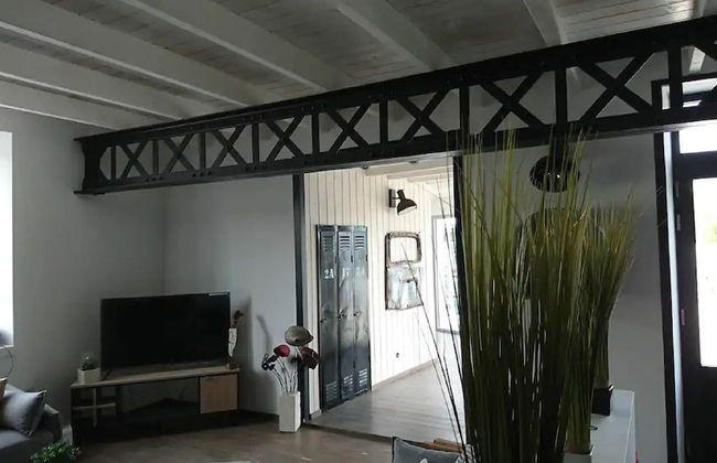 Magnificent Villa in Nuaille-d'aunis With Wellness - Foto 22