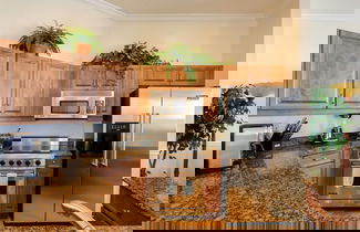 Foto 3 - Grand Marina Suite by Brightwild Waterfront
