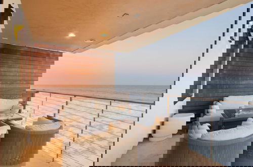 Foto 58 - Malibu Beach House Bliss by Avantstay Beachfront + Private Beach Access