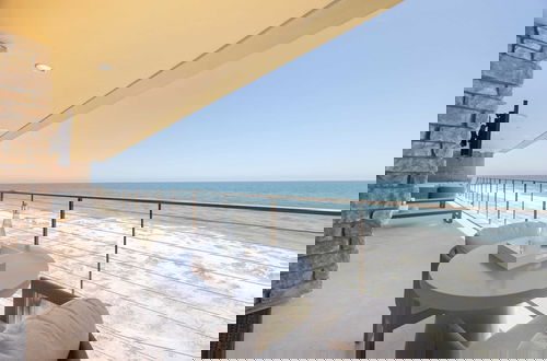 Foto 55 - Malibu Beach House Bliss by Avantstay Beachfront + Private Beach Access
