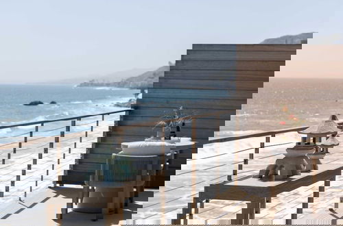 Foto 57 - Malibu Beach House Bliss by Avantstay Beachfront + Private Beach Access