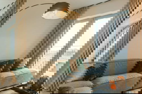 Foto 11 - Beautiful Apartment With Terrace and Parking