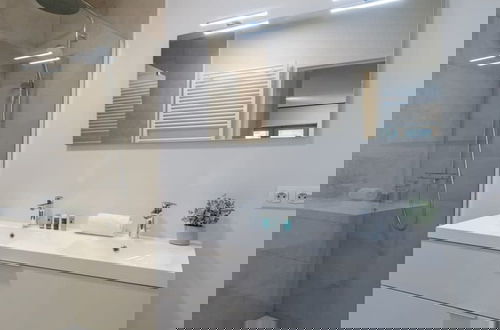 Foto 4 - Beautiful Apartment With Terrace and Parking