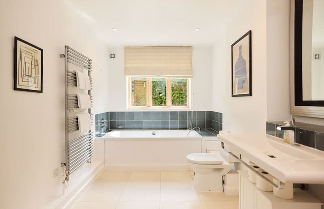 The Putney Wonder - Dazzling 3bdr Flat With Garden - Foto 7