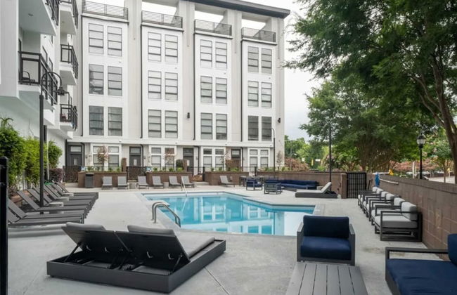 Uptown 1st Ward Corner Unit Superior 2BD Apt - Foto 44