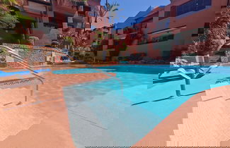 Foto 1 - Luxury 2-bed Apartment Elviria - Pool, Sauna & gym