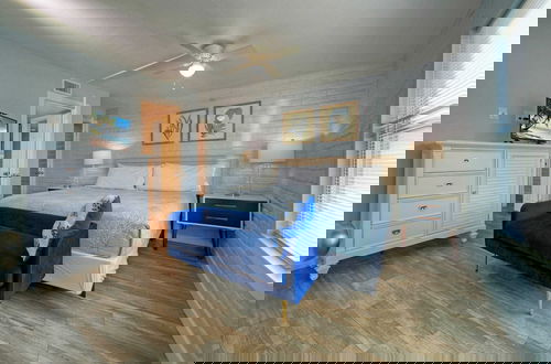 Foto 30 - Sleeps 20 3 Condos w/ Beach Access, Pool, Tennis Courts Sea Sands Complex