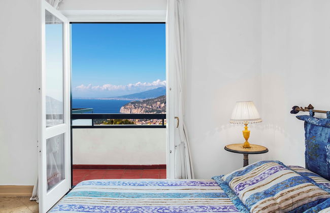 Villa Golfo Di Napoli With Private Pool - Photo 4