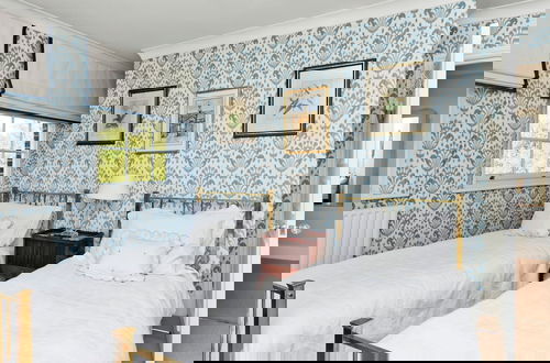 Foto 10 - Beautiful and Spacious 2 Bedroom Apartment in South Kensington