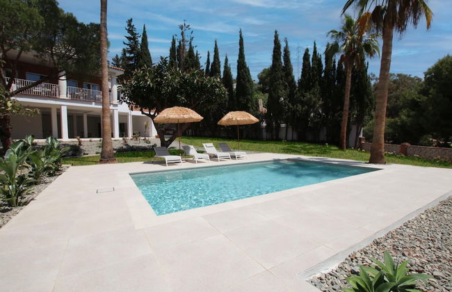 Tess Villa Olmos in M Laga - Photo 17